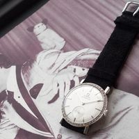 Chiếc đồng hồ $107,000 USD của ông hoàng nhạc rock Elvis Presley