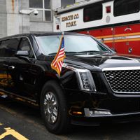 Xe 'Quái thú' mới của ông Trump xuất hiện tại New York
