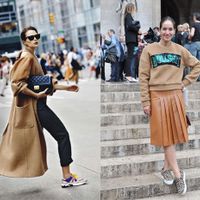 Cách kết hợp trang phục với giày sneakers