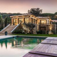 Danh sách những căn Airbnb đắt nhất trên thế giới