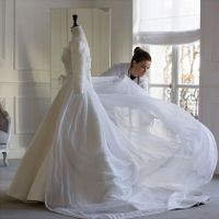 Váy cưới Song Hye Kyo