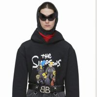 Balenciaga công bố BST merch “The Simpsons” đầy cá tính