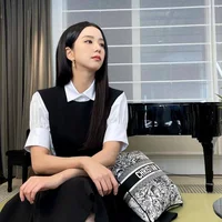 Dior Jisoo Fall 2021