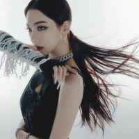 cách trang điểm; aespa; Karina