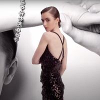 Lily Collins: Nàng thơ mới của Cartier