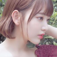 tóc ngắn uốn phồng như sakura