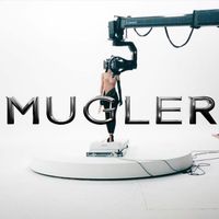 Mugler Thu Đông 2021: Kẻ thống trị màn đêm