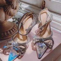 Primmy Trương sắm đôi giày phải đợi 3 tháng: Soi giá toát mồ hôi, đụng hàng loạt amp;#34;yêu nữ hàng hiệuamp;#34; - 3