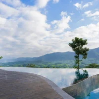 pool bar tai avana retreat mai chau