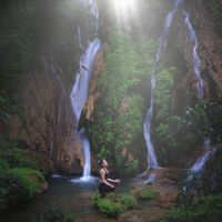 thac nuoc tai avana retreat mai chau