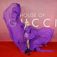 Lady Gaga xuất hiện nổi bật tại buổi công chiếu phim House of Gucci