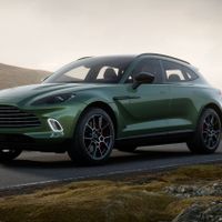 Aston Martin DBX 2022 động cơ 6 xi-lanh được giới thiệu tại Trung Quốc