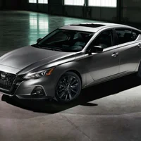 Nissan Altima bổ sung thêm phiên bản Midnight Edition 2022 có gì "chất"?