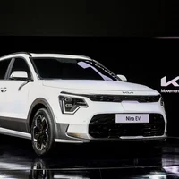 Kia Niro 2023 chính thức trình làng