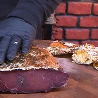 Thịt bò bọc vàng - món ăn đắt đỏ của đất nước Thổ Nhĩ Kỳ