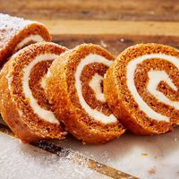 Pumpkin Roll Cake