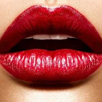 Son đỏ - Bí quyết đơn giản tạo sự quyến rũ cho quý cô mùa lễ hội