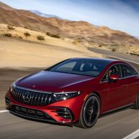 Mercedes-AMG EQS 53 mới sẽ có giá từ 208.000 USD
