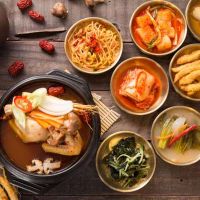 Cách Làm Gà Tần Sâm Hàn Quốc Đơn Giản