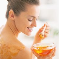 Dùng mật ong làm sữa tắm