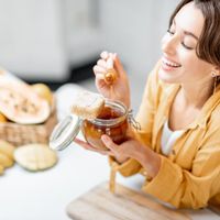 Mật ong làm giảm mức cholesterol cho cơ thể