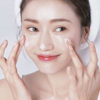 Giúp nàng sở hữu làn da khô thoáng, láng mịn với những bí quyết chăm sóc da dầu mùa hè - 1