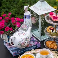 En Rose Tea Room & Boutique: Tiệm trà đẹp tựa cổ tích giữa lòng Sài thành