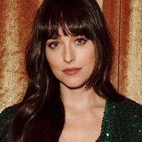 dakota johnson trong chiến dịch beloved của gucci