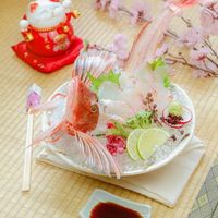 Houbou Sugata Zukuri: Thịt cá fillet trang trí cùng bộ xương tuyệt đẹp, đôi cánh xoè như đoá hoa rực rỡ