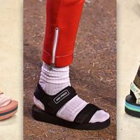 xu hướng giày sandals hè 2019