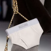 Không chỉ túi máy bay của Louis Vuitton, thế giới hàng hiệu còn nhiều mẫu túi độc lạ hơn thế - 19