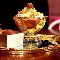 Chocolate phủ vàng