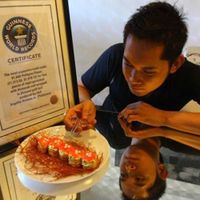 Sushi dát vàng