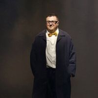 Nhà thiết kế thời trang danh tiếng Alber Elbaz qua đời vì Covid-19
