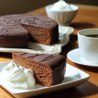 Bánh Sacher Torte