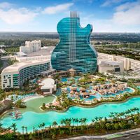 Siêu khách sạn hình đàn guitar nơi Khánh Vân tham dự Miss Universe