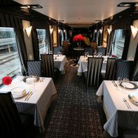 Nội thất bên trong chuyến xe lửa Sunrise Express Nhật Bản