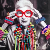 Iris Apfel - Biểu tượng thời trang ở tuổi 100