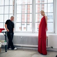 NTK Robert Rodriguez, giám đốc sáng tạo của Halston