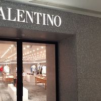 Valentino tuyên bố ngừng sử dụng lông thú trong các thiết kế của hãng