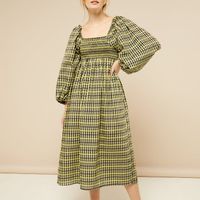 Váy maxi gingham của thương hiệu Plumo