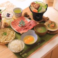 Sukiyaki được mọi người yêu thích bởi hương vị tươi ngon và cách thưởng thức vô cùng độc đáo.
