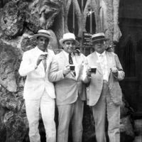 Bố già Al Capone diện Suit với Spectator.