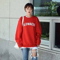 Cách phối đồ chuẩn fashional với áo hoodie nữ không mũ