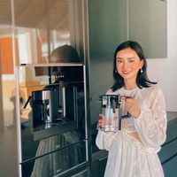 Căn bếp toát ra mùi tiền của Angela Chu