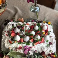 Chiếc bánh lộng lẫy này được tạo ra để vinh danh nữ vũ công sau một trong những chuyến lưu diễn của cô đến Úc và New Zealand vào những năm 1920.