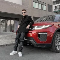 Chiếc xế hộp nam ca sĩ thường dùng để quay MV. Ảnh: MTP.