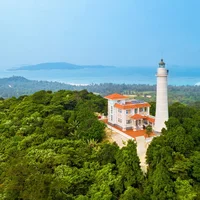 Đến Cô Tô dệt nên chuyện tình với đảo - 9