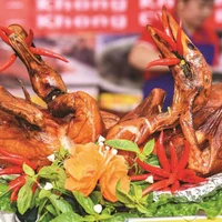 Vịt quay lá mác mật Món ngon trứ danh của xứ Lạng
