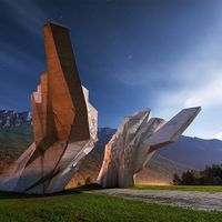 Tượng đài Tjentište, Bosnia: